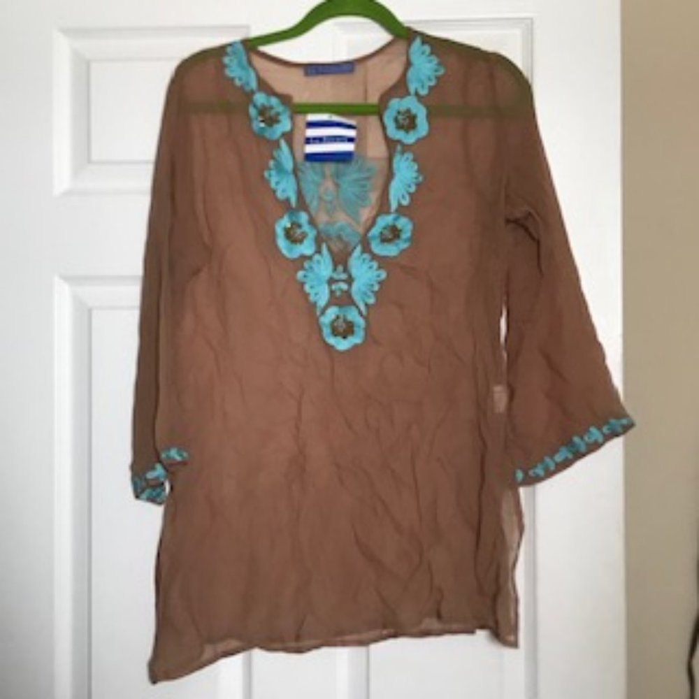 Le Soleil Cassandra coverup